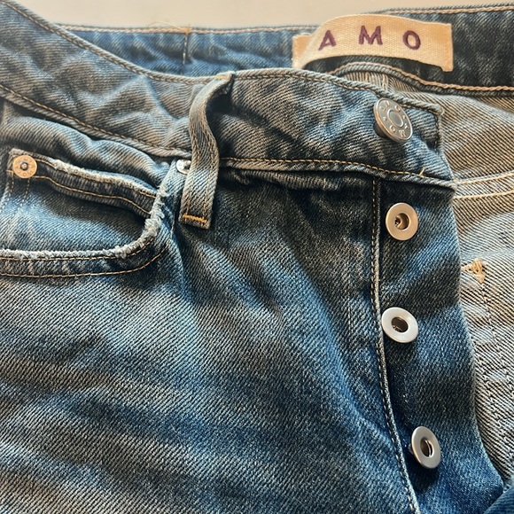 AMO Jeans - Picture 2 of 6